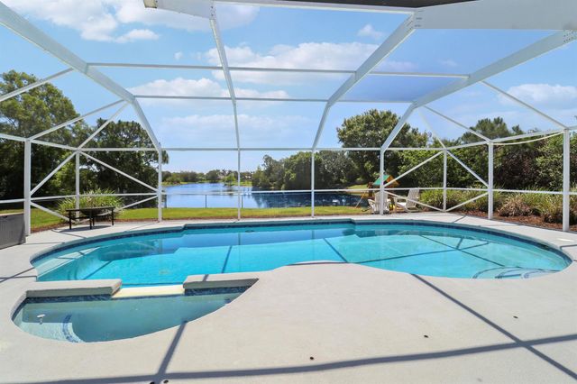 550 SE Ashley Oaks Way, Stuart, FL 34997