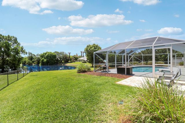 550 SE Ashley Oaks Way, Stuart, FL 34997
