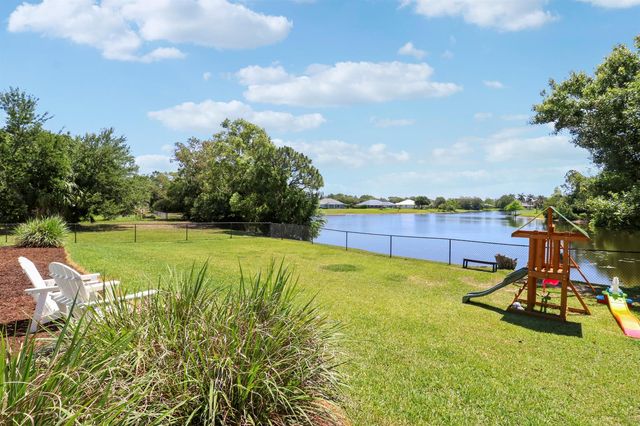 550 SE Ashley Oaks Way, Stuart, FL 34997