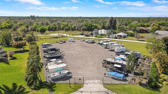 550 SE Ashley Oaks Way, Stuart, FL 34997