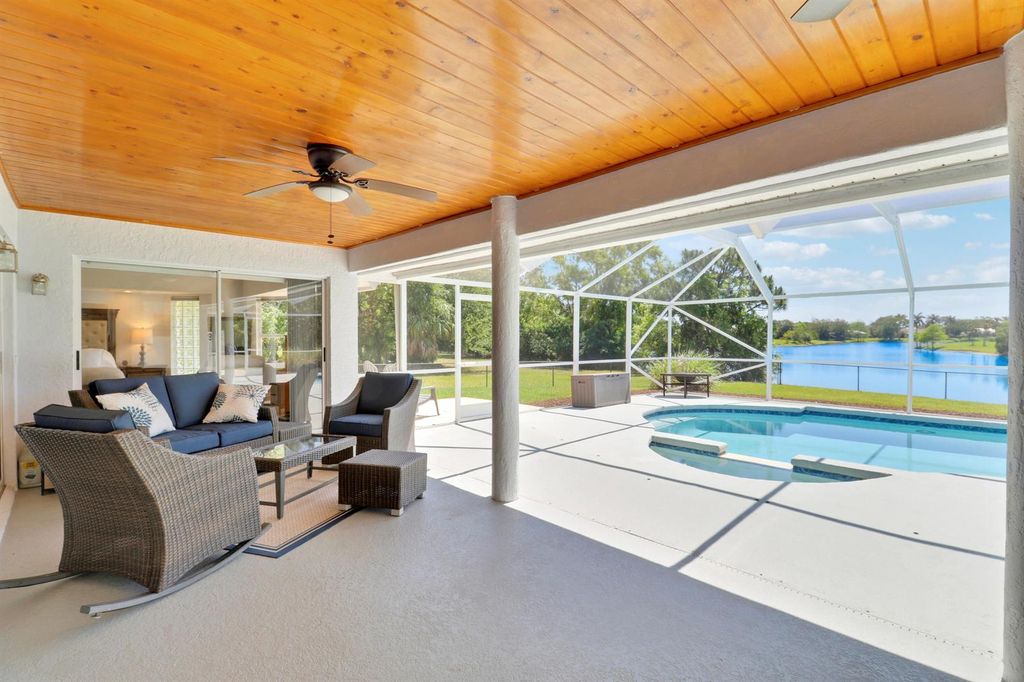 550 SE Ashley Oaks Way, Stuart, FL 34997
