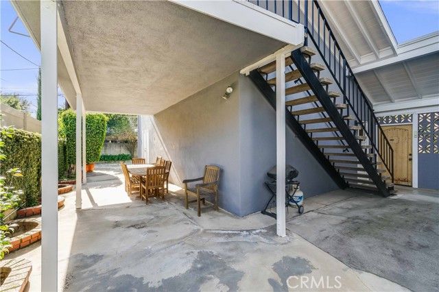 2020 Bonita Drive, Glendale, CA 91208