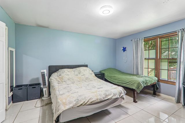 1213 Johnson Drive, Naperville, IL 60540