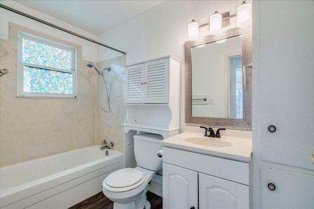 116 E Moeller ST, Bertram, TX 78605