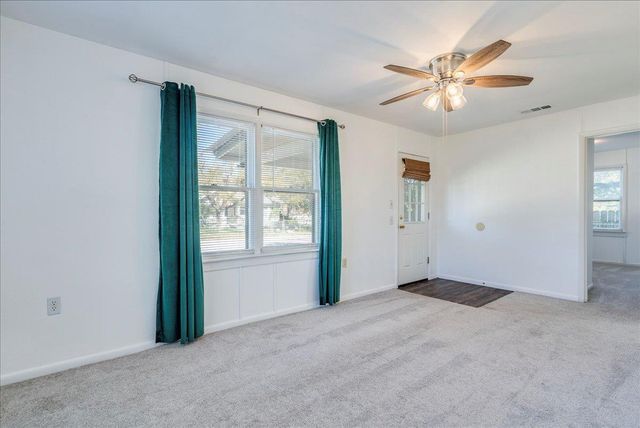 116 E Moeller ST, Bertram, TX 78605