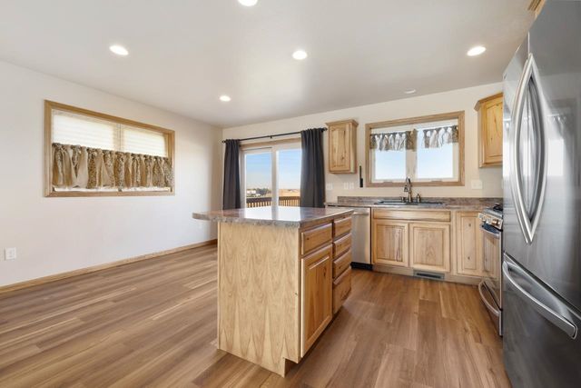 2844 Grey Eagle Pass, Minot, ND 58703
