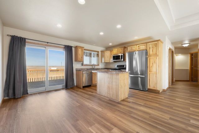 2844 Grey Eagle Pass, Minot, ND 58703