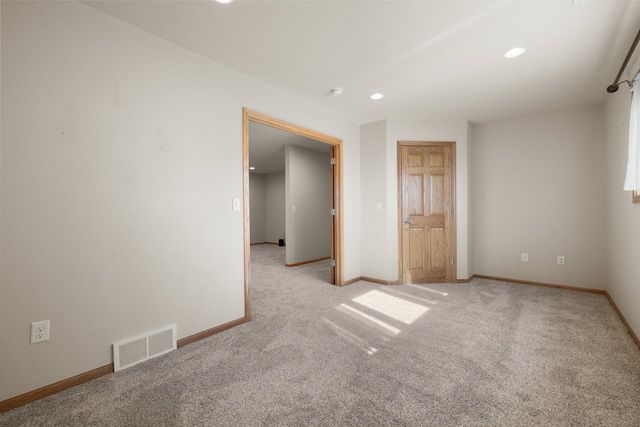 2844 Grey Eagle Pass, Minot, ND 58703