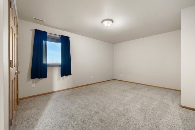 2844 Grey Eagle Pass, Minot, ND 58703