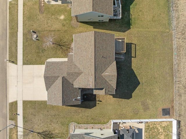 2844 Grey Eagle Pass, Minot, ND 58703
