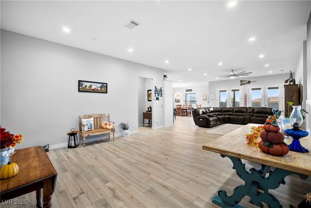 432 North Racetrack Road, Henderson, NV 89015