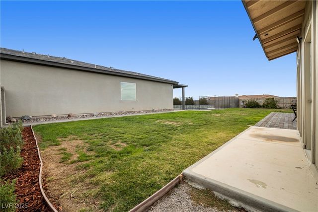 432 North Racetrack Road, Henderson, NV 89015