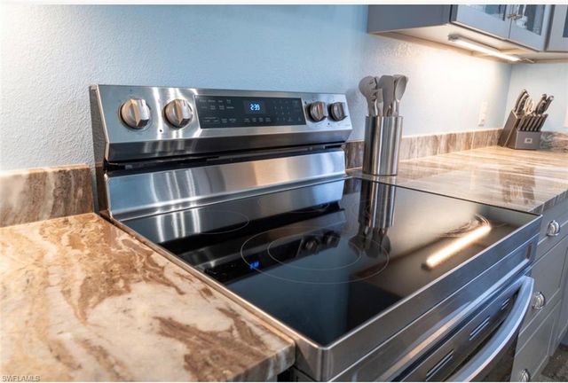 323 Washington CT, Fort Myers Beach, FL 33931