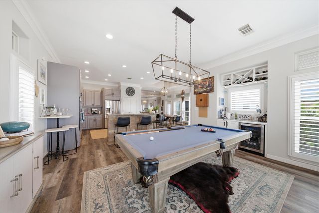 1623 Dick Bay Drive, San Leon, TX 77539
