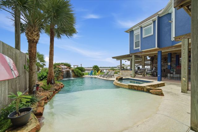 1623 Dick Bay Drive, San Leon, TX 77539