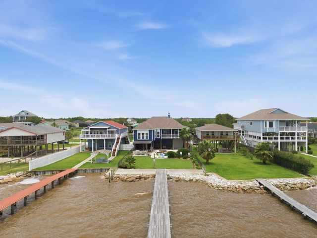 1623 Dick Bay Drive, San Leon, TX 77539