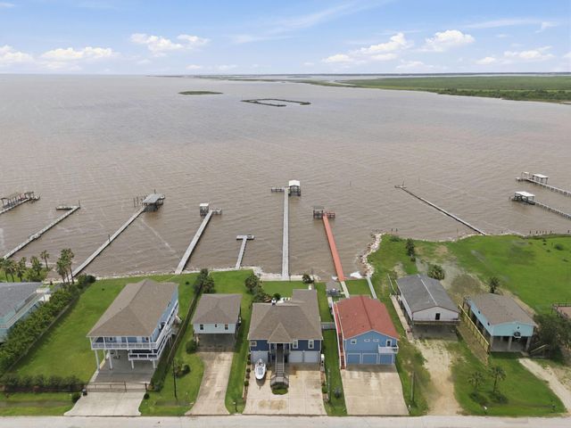 1623 Dick Bay Drive, San Leon, TX 77539
