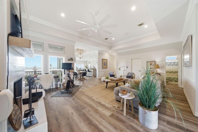 1623 Dick Bay Drive, San Leon, TX 77539