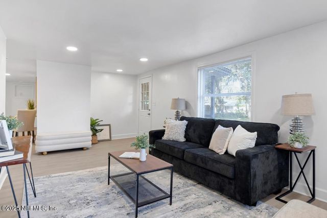 7412 JASPER Avenue, Jacksonville, FL 32211