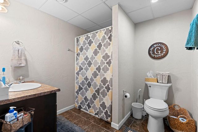 833 WHISPERING WAY, Omro, WI 54963