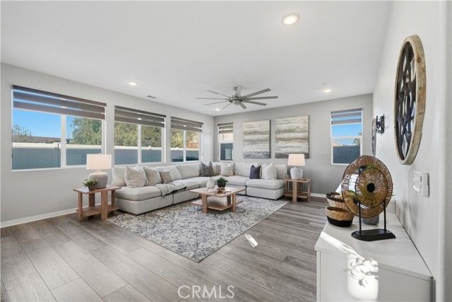 34579 Candlestick Circle, Murrieta, CA 92563