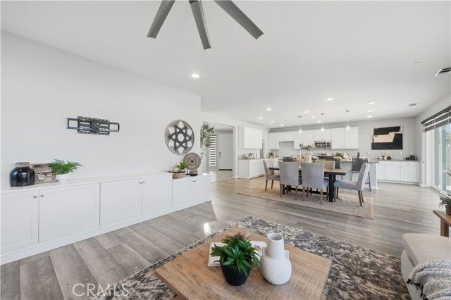 34579 Candlestick Circle, Murrieta, CA 92563