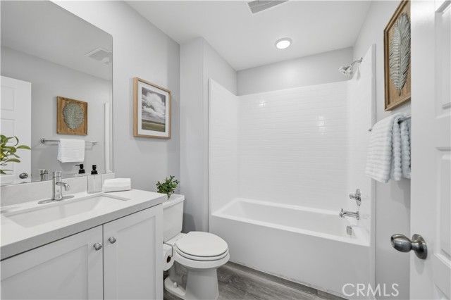 34579 Candlestick Circle, Murrieta, CA 92563