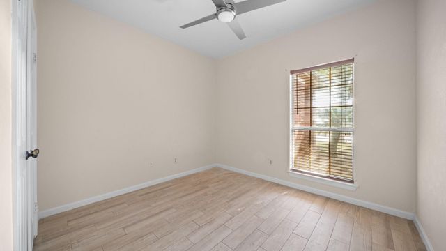 7035 Redwood Falls Drive, Pasadena, TX 77505