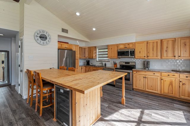 1309 Utopia Court, Tool, TX 75143