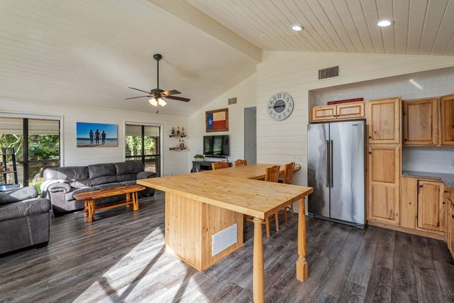 1309 Utopia Court, Tool, TX 75143