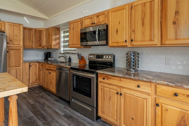 1309 Utopia Court, Tool, TX 75143