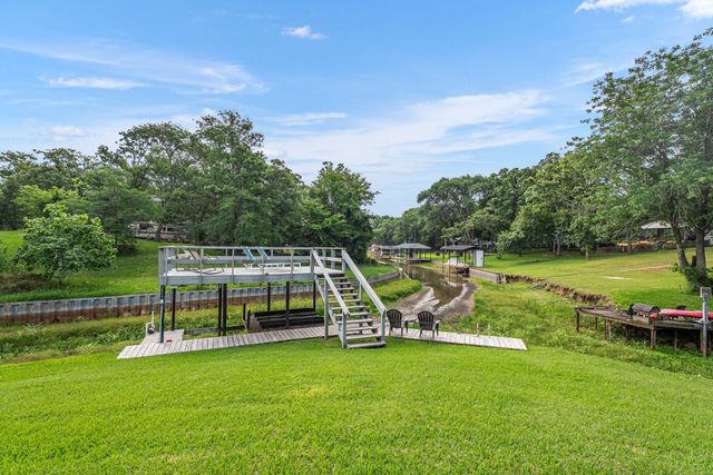 1309 Utopia Court, Tool, TX 75143