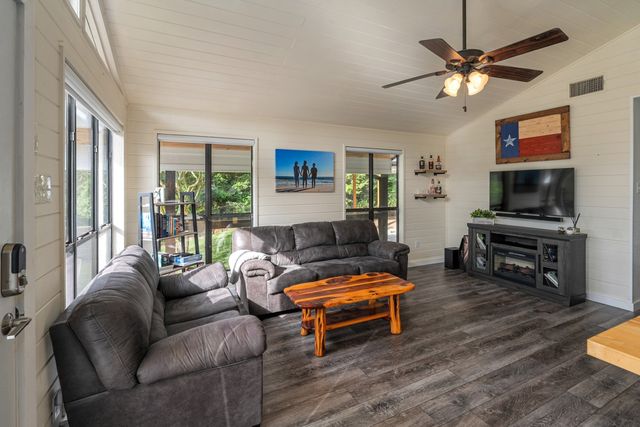 1309 Utopia Court, Tool, TX 75143