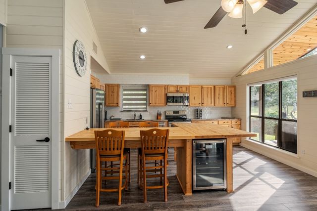 1309 Utopia Court, Tool, TX 75143
