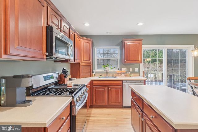 17 RIDGEVIEW RD, Delran, NJ 08075