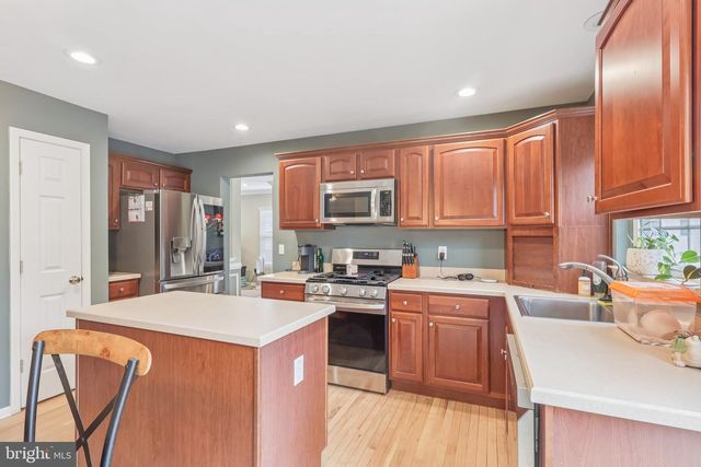 17 RIDGEVIEW RD, Delran, NJ 08075