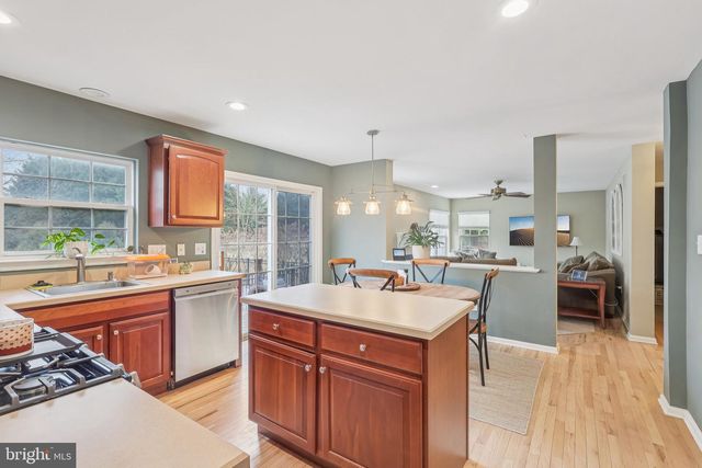 17 RIDGEVIEW RD, Delran, NJ 08075