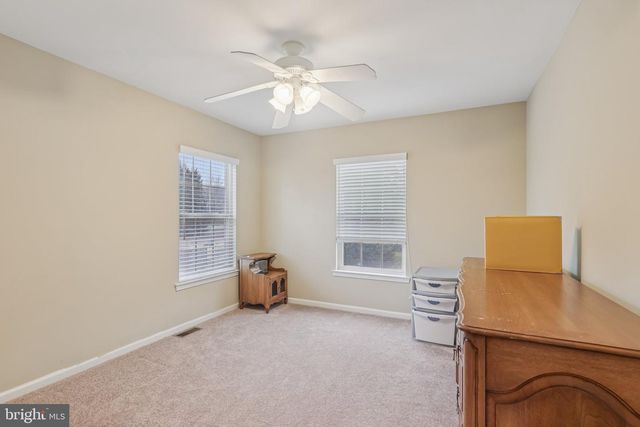 17 RIDGEVIEW RD, Delran, NJ 08075