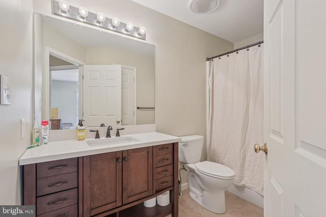 17 RIDGEVIEW RD, Delran, NJ 08075