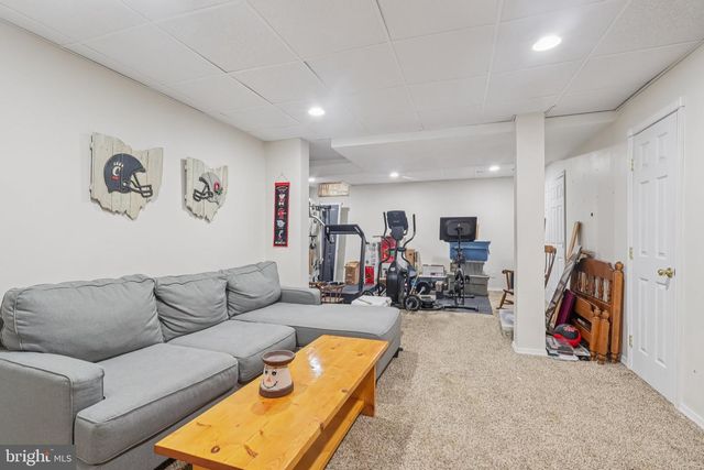 17 RIDGEVIEW RD, Delran, NJ 08075