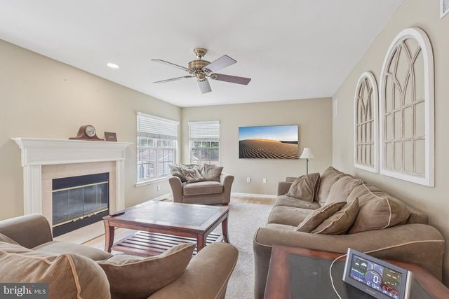 17 RIDGEVIEW RD, Delran, NJ 08075