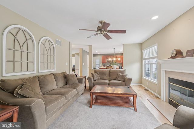 17 RIDGEVIEW RD, Delran, NJ 08075