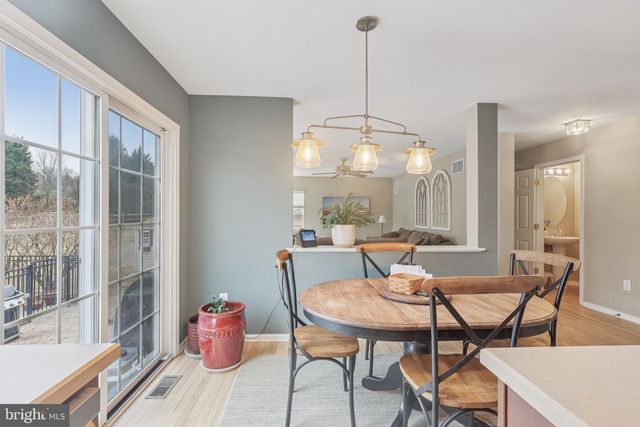 17 RIDGEVIEW RD, Delran, NJ 08075