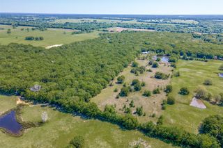 911 Rs County Road 1399, Point, TX 75472