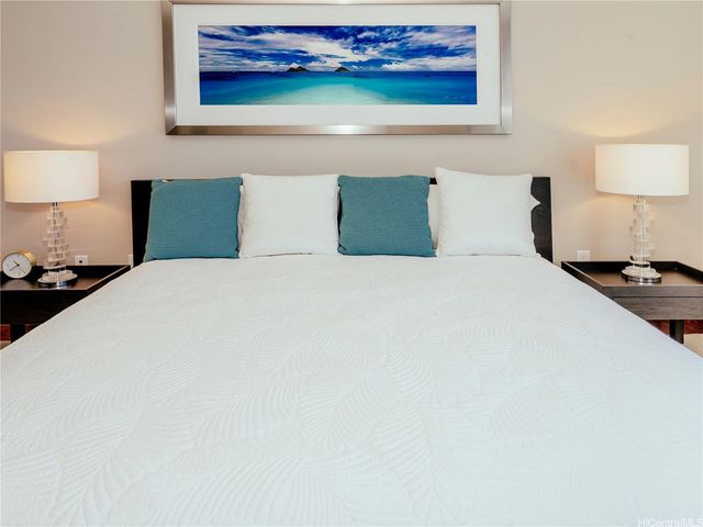 1555 Kapiolani Boulevard 1307, Honolulu, HI 96814