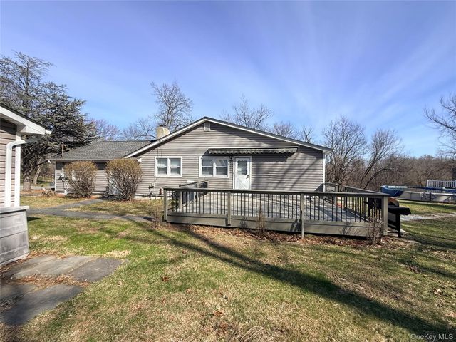 77 Upper rd Road, Middletown, NY 10940