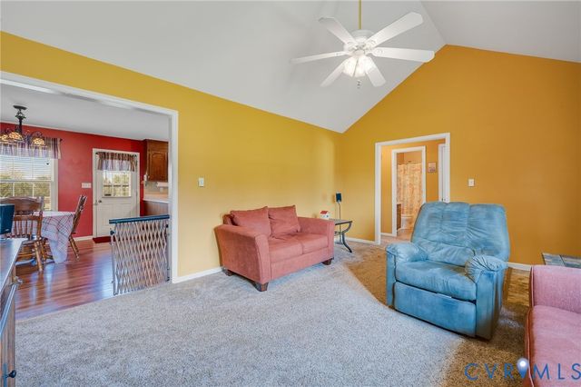 5280 W Quaker Rd, Disputanta, VA 23842