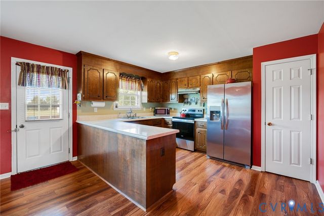 5280 W Quaker Rd, Disputanta, VA 23842