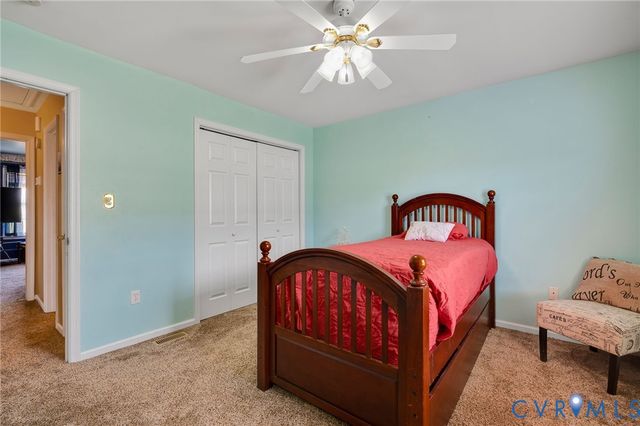 5280 W Quaker Rd, Disputanta, VA 23842
