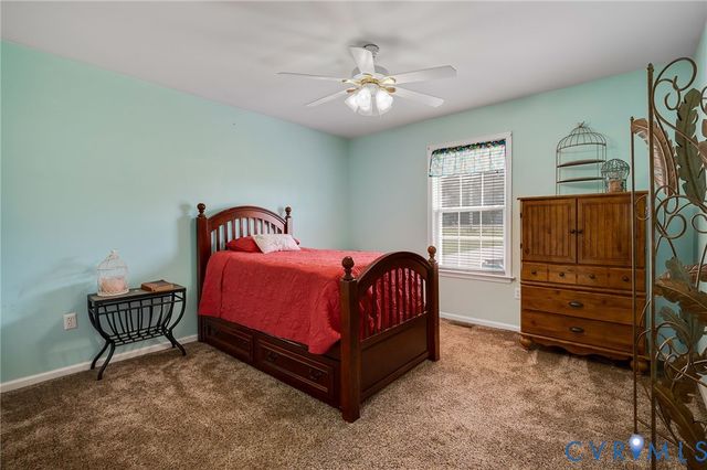 5280 W Quaker Rd, Disputanta, VA 23842
